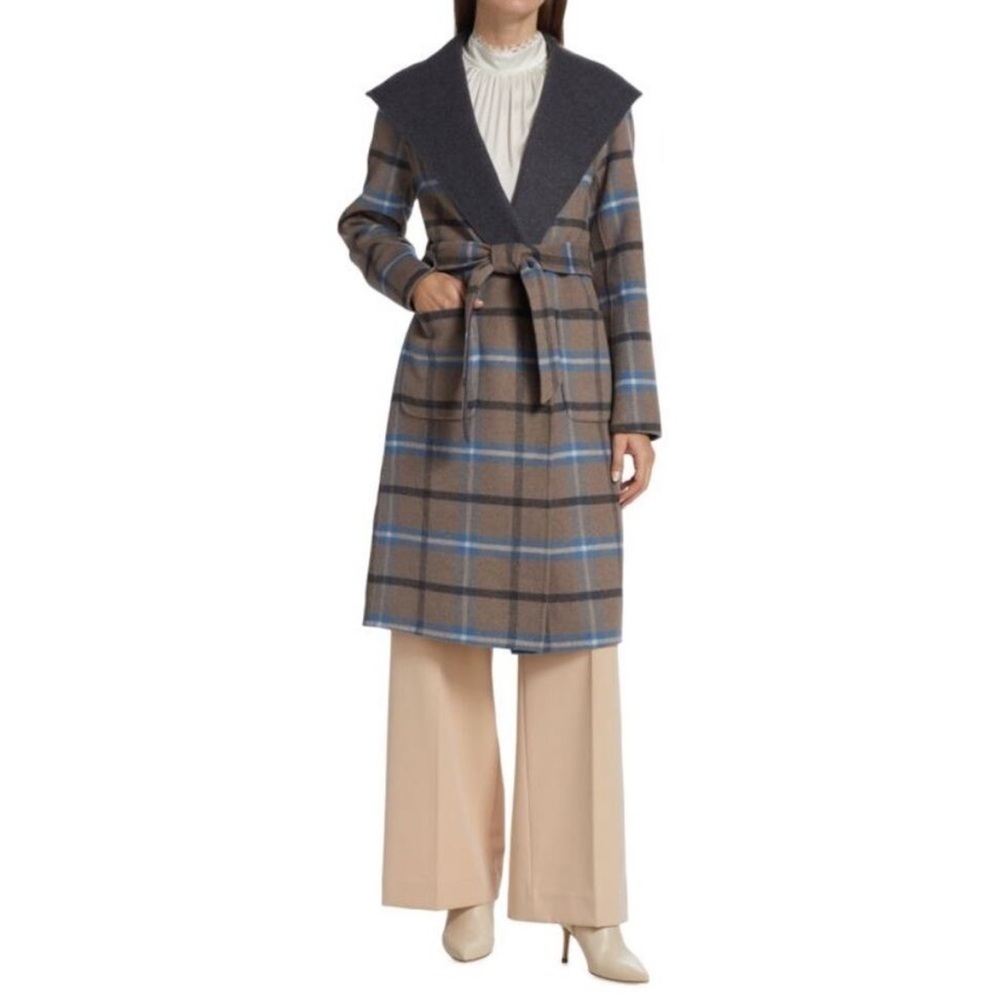 Elie Tahari blue Wallace plaid coat, size medium - Picture 2 of 10